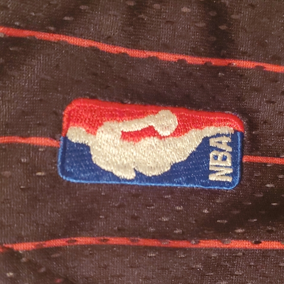 Jordan authentic chicago bulls pinstriped jersey! - Picture 5 of 6